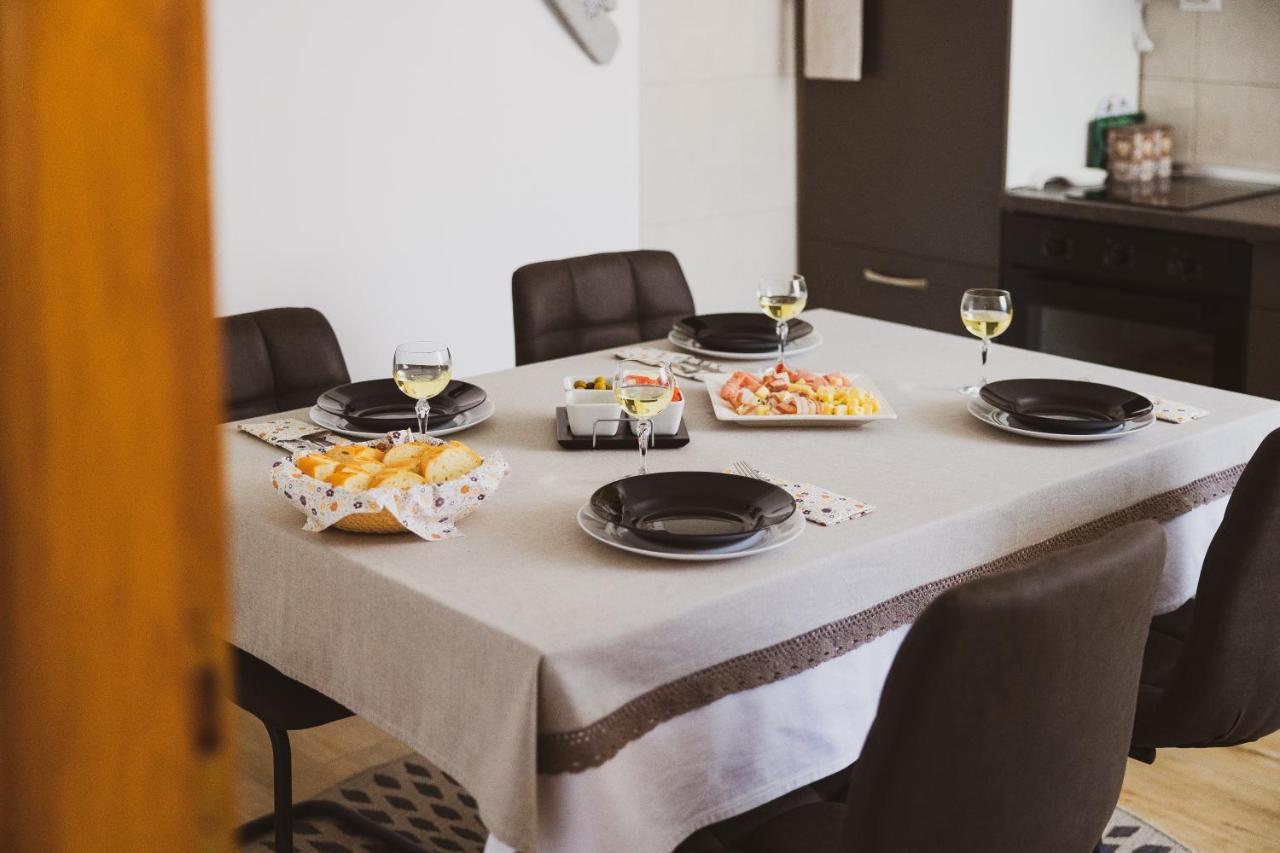 Soba I Apartman Dula 오굴린 외부 사진